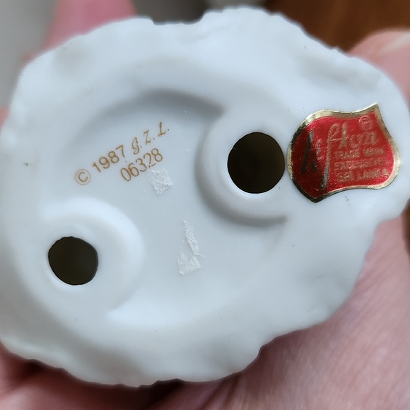 Lefton Vintage 1987 Christmas Angels Playing Instrument - Picture 7 of 11